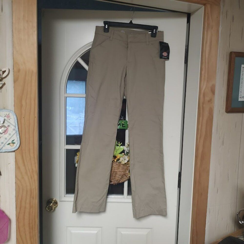 New Dickies Beige Straight Leg Relaxed Fit Flex Twill Pants Size Women's 2
